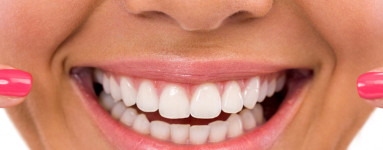 5 slabih navad, ki vam uničujejo zobe!